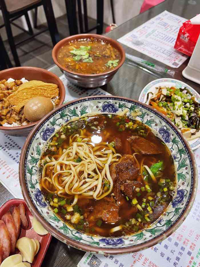 满庭香(厚街总店)-"带着女王大人和小公举去厚街万达玩,中午就.