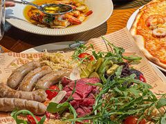 -JINNS锦时 steak&pizza(浸信会礼拜堂旧址店)
