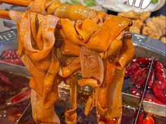 -洞亭火锅(防空洞总店)