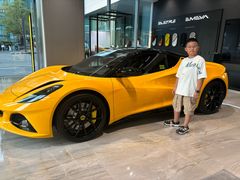 -莲花跑车(国贸商城店)