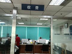 -上海市松江区中心医院