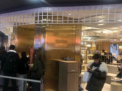 门面-奈雪的茶(湖滨银泰in77C区PRO店)