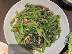 -大头虾越式风味餐厅(光明广场店)