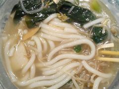 -天瑞福云南过桥米线(十里河店)