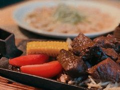 -穹六人间 people 6(岳阳路店)
