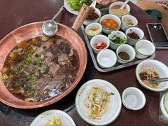 -朝伟清真铜瓢牛肉馆(三十年老·店)