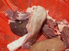 -标记美食新鲜猪杂(兴南大道店)