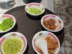 -炆艺乳鸽·煲仔饭大排档(望京来广营店)