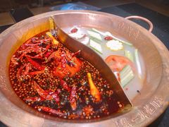 -山城鼎重庆老火锅(西安钟楼店)