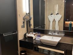 -广州天河希尔顿酒店