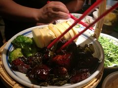 龙井脆皮茶香肉-老头儿油爆虾·知味杭州(爱琴海购物中心)