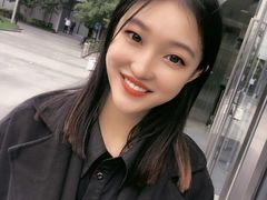 -瑞尔齿科(南京东路名人诊所)