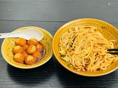 -彩云豆花米线(丰云·财富广场C座店)