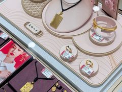 -王府井百货熙地港店