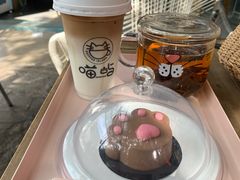 -喵屿·大理花园猫咖