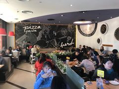 大堂-必胜客(松雷店)