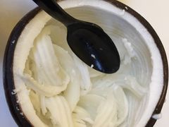 -志龙皇冠吃货椰子铺