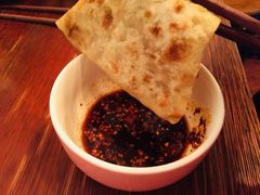 -溢心园香河肉饼总店
