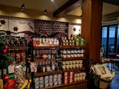 零售区-星巴克臻选(成都宽窄巷子店)