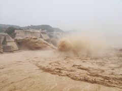 -黄河小浪底水利枢纽风景区
