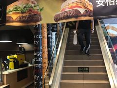 -麦当劳(安立路店)
