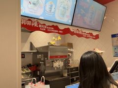 -DQ·蛋糕·冰淇淋(大宁国际商业广场店)