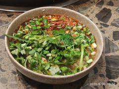 -肖肖酸萝卜鱼火锅(总店)