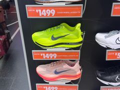 -NIKE 换季优惠店(上海青浦奥特莱斯)