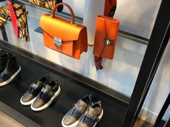 -MCM(比斯特上海购物村店)