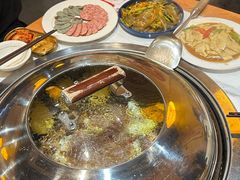 -冰城焰会大丰收铁锅炖(萝岗万达金街店)