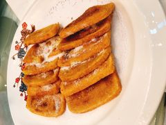 -西安唐隆国际酒店(大雁塔大唐不夜城店)