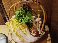 -余欢领鲜火锅(新街口店)