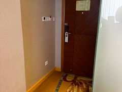 -维也纳智好酒店(深圳罗湖口岸国贸火车站店)