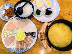 -桥香园过桥米线(国贸店)