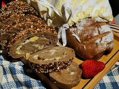 -研麦家面包(亚泰华府店)