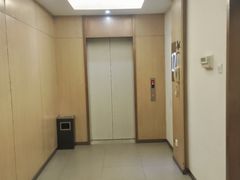 -汉庭(南京五塘广场地铁站店)