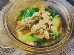 -满格嗦新疆椒麻鸡火锅.炒米粉(川大江安校区店)