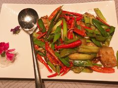 尖椒炒肉-皇朝会.经典传统粤菜(外滩店)