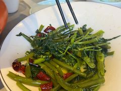 -有红鸡毛店·川菜(建设路店)