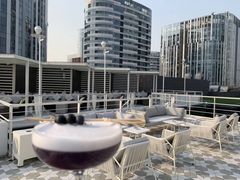 -The ROOF (通盈中心店)