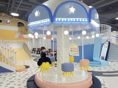 -蓝鲸奇亲子游泳俱乐部