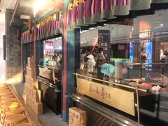 -老牌坊云南鱼豆花火锅(哈西万达店)