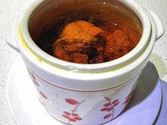 茶树菇炖老鸡汤-锦园春香港茶餐厅(西海湾旗舰店)