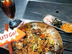 -马路牙子烧烤音乐酒馆(望京店)