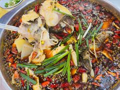 -乡土特色.冷锅鱼.牦牛肉汤锅