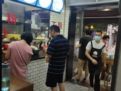 -覃肥叔桂林米粉(粮道街店)