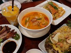 -Dang restaurant (patong phuket)