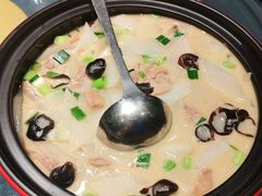 -江宴渔村·鱼鲜土菜(紫荆广场店)