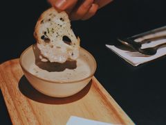 松露蘑菇奶油汤-C&R西班牙餐厅
