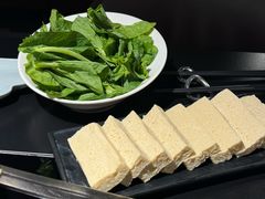 -鲜入唯煮·港式海鲜牛肉火锅(金宝街店)
